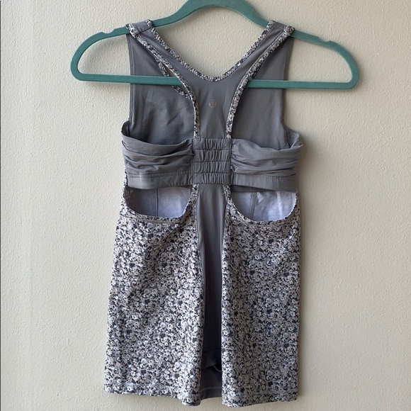 Lululemon Tone It Tank - Picture 5 of 8